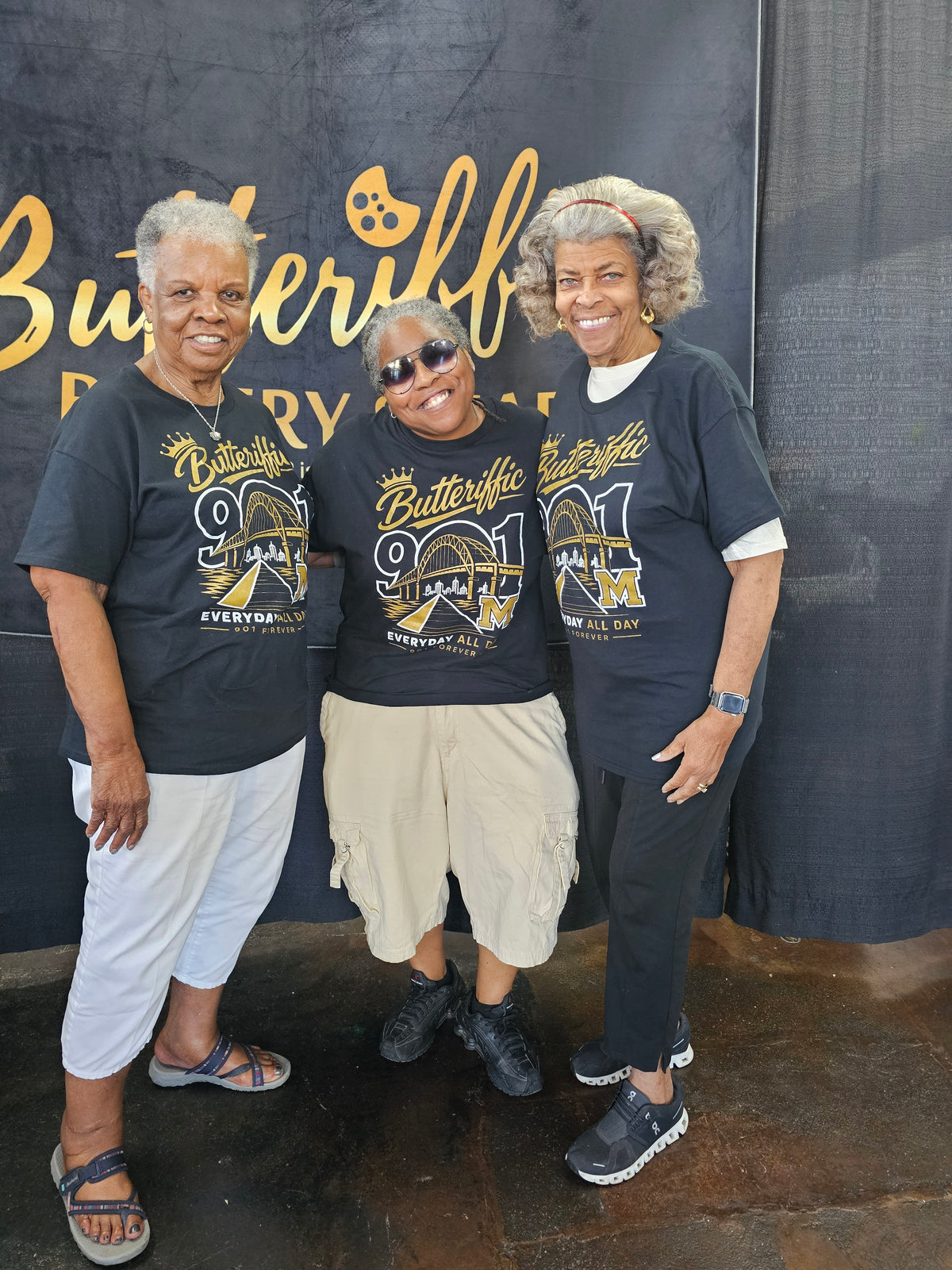 BUTTERIFFIC 901 Day TEE!